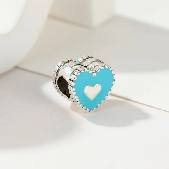 Sterling Silver Heart Bracelet Charm - Picture 2 of 2